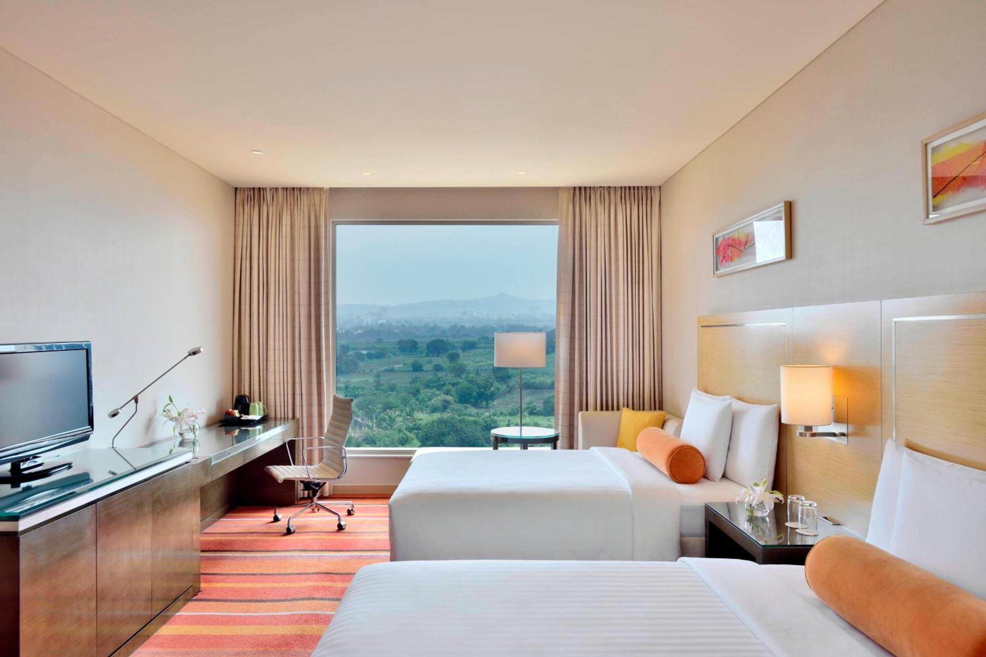 Courtyard By Marriott Pune Hinjewadi Pimpri-Chinchwad Extérieur photo